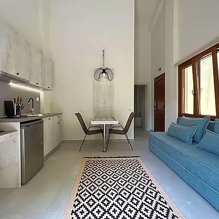 Naiades Urban Apart-hotel 3*