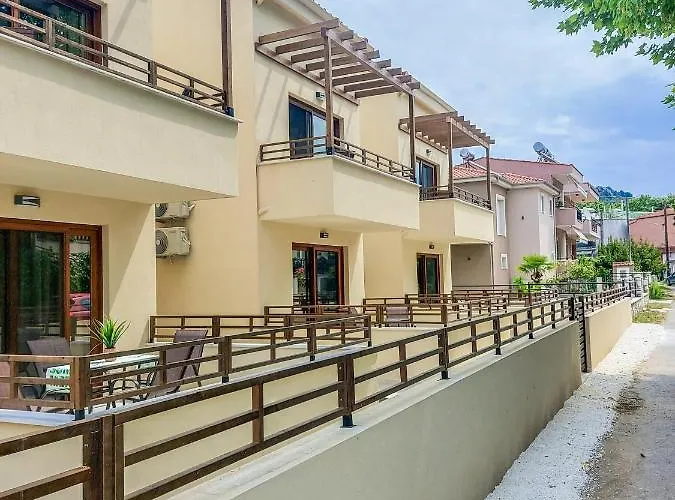 מלון דירות Naiades Urban